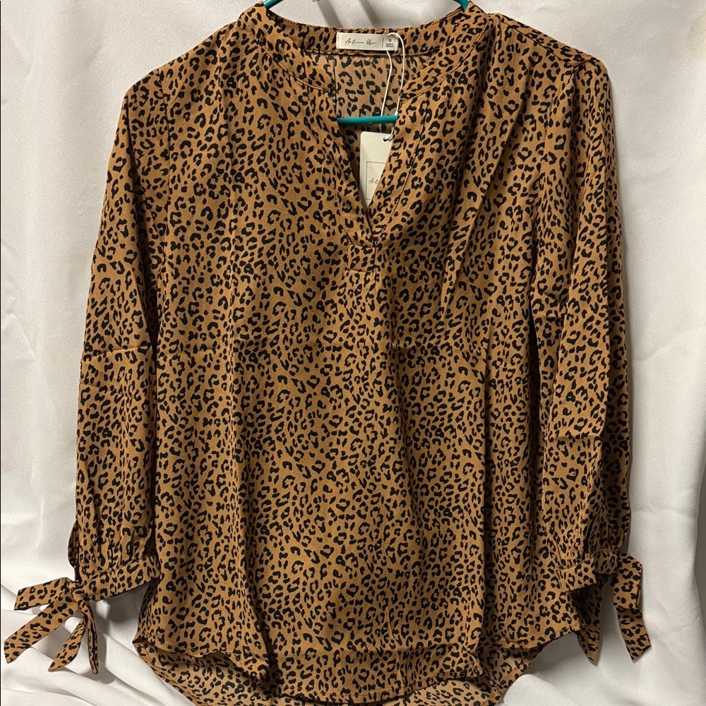 Active USA Brown Leopard Print Blouse